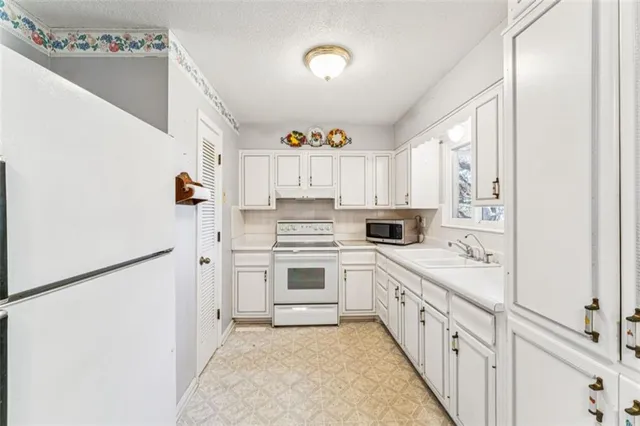 $250,000 | 1303 Northeast 70th Terrace, Gladstone, MO 64118