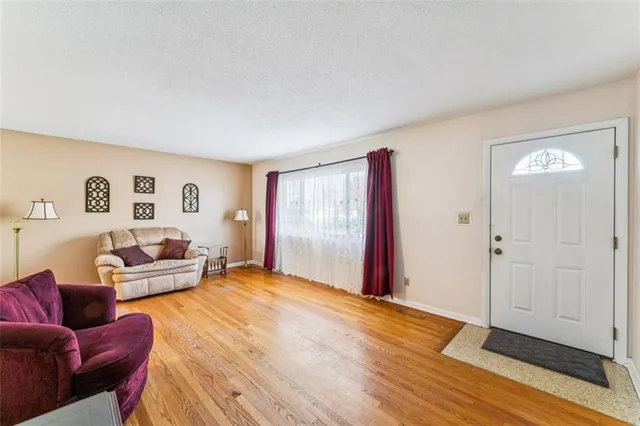 $250,000 | 1303 Northeast 70th Terrace, Gladstone, MO 64118