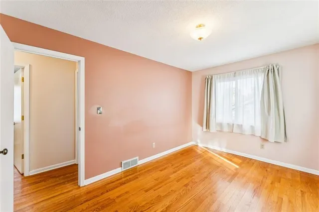 $250,000 | 1303 Northeast 70th Terrace, Gladstone, MO 64118