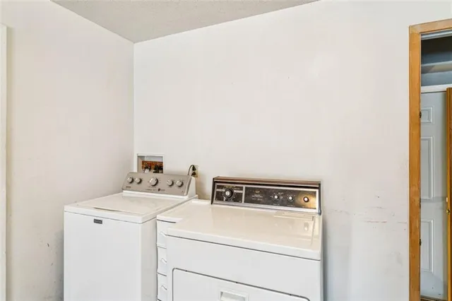 $250,000 | 1303 Northeast 70th Terrace, Gladstone, MO 64118