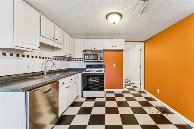 $250,000 | 1303 Northeast 70th Terrace, Gladstone, MO 64118