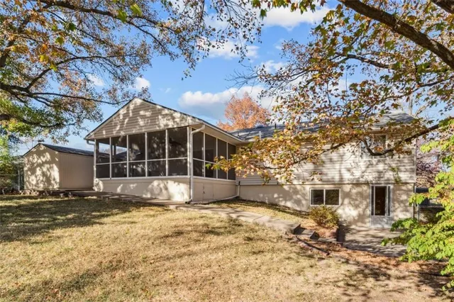 $250,000 | 1303 Northeast 70th Terrace, Gladstone, MO 64118