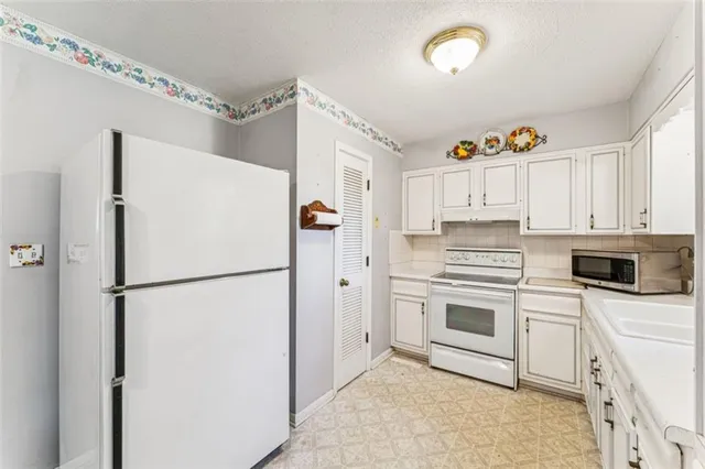 $250,000 | 1303 Northeast 70th Terrace, Gladstone, MO 64118