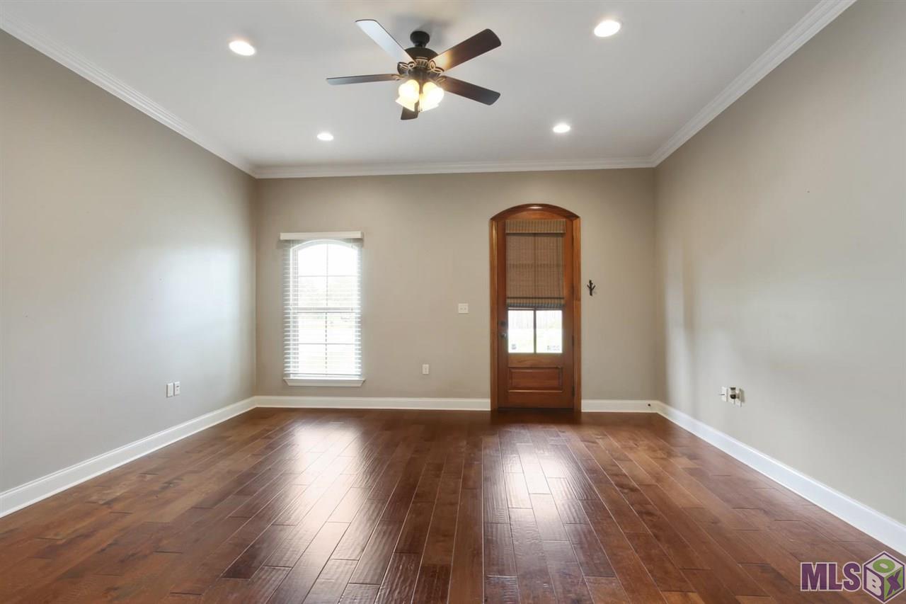 2214 Parish Road Thibodaux, LA 70301 - Photo 2 of 10 Gallery Image 2