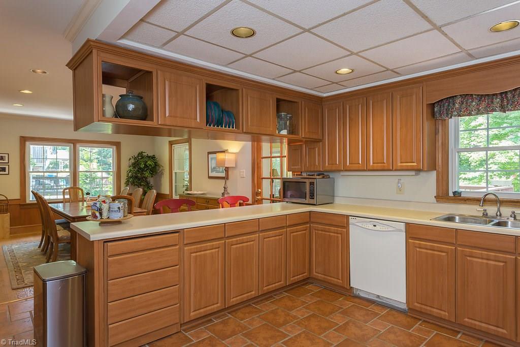 2206 Red Forest Road Greensboro, NC 27410 - Photo 12 of 30 Large spacious kitchen