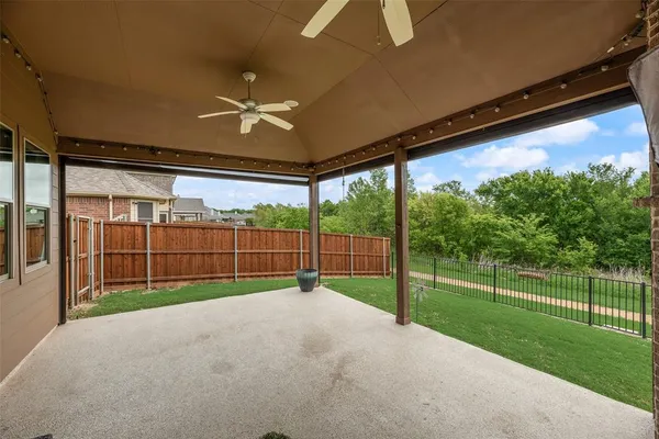 a view of a house with a big yard