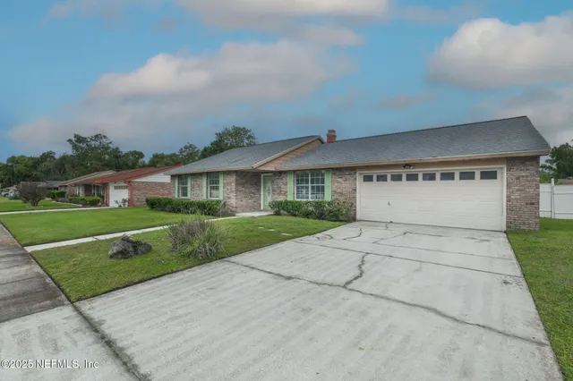 $345,000 | 1780 Bartlett Avenue, Orange Park, FL 32073