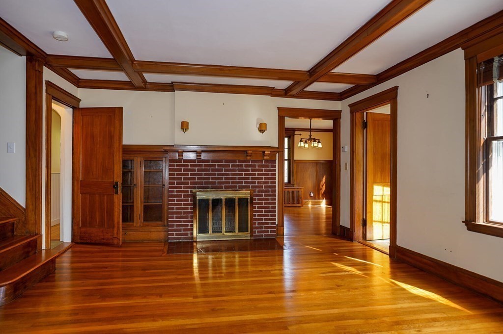 53 Pine Ridge Road Arlington, MA 02476 - Photo 4 of 37 Gallery Image 4