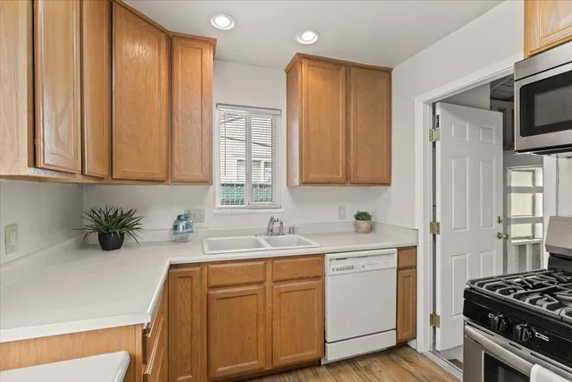 $394,900 | 6280 40th Avenue, Sacramento, CA 95824