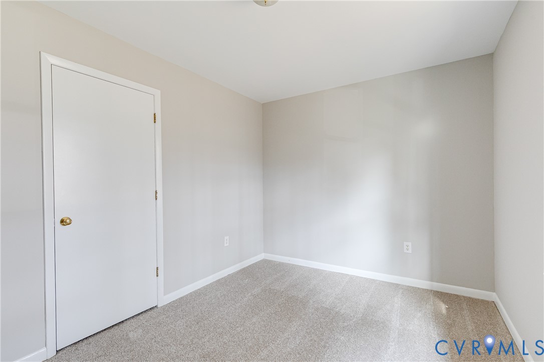 3030 Clintwood Road Midlothian, VA 23112 - Photo 18 of 43