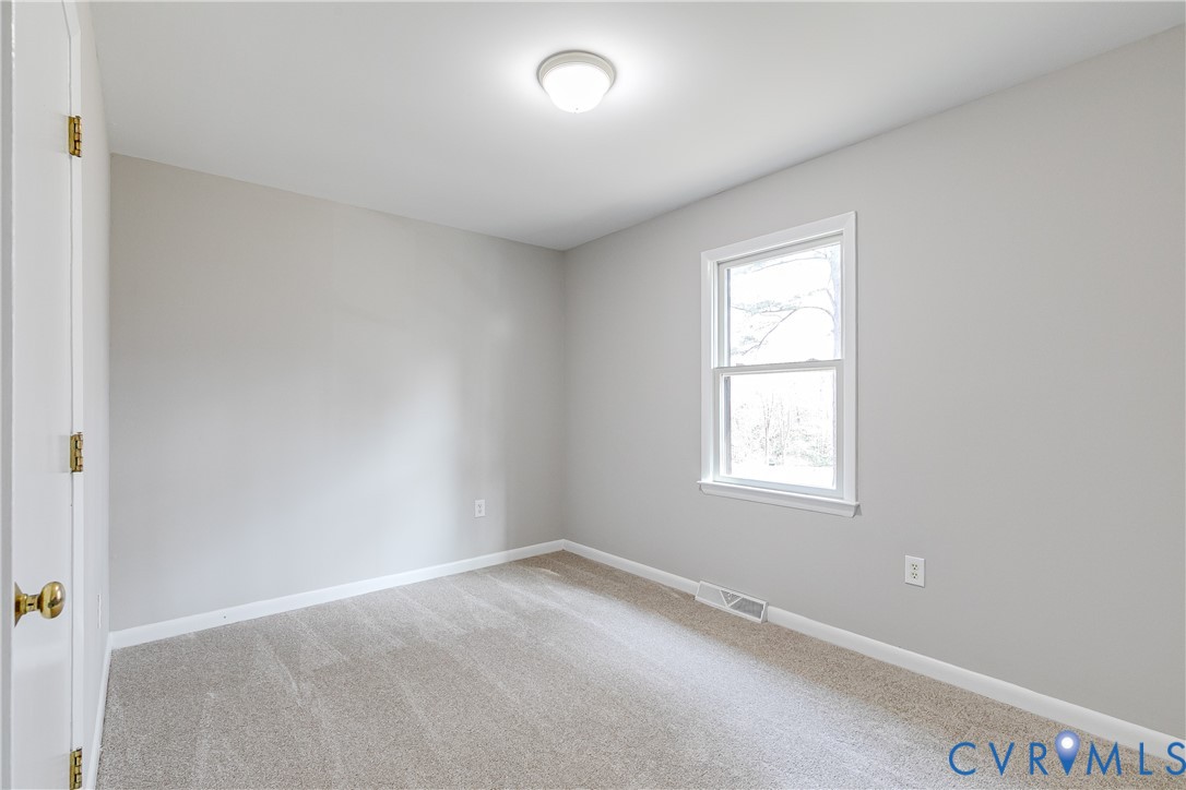 3030 Clintwood Road Midlothian, VA 23112 - Photo 19 of 43