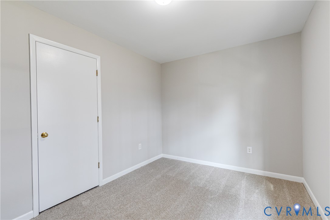 3030 Clintwood Road Midlothian, VA 23112 - Photo 20 of 43