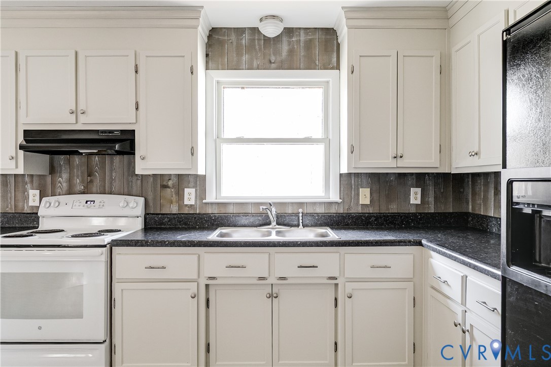 3030 Clintwood Road Midlothian, VA 23112 - Photo 33 of 43