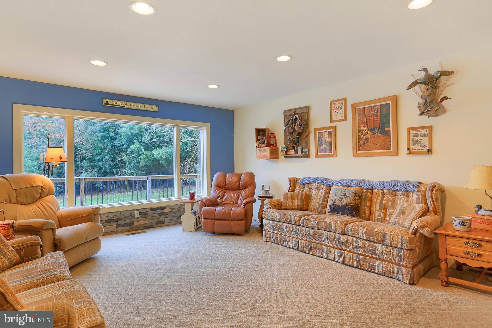 154 Burkholder Road Red Lion, PA 17356 - Photo 6 of 44