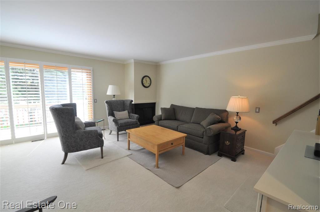 376 Willow Grove Lane, Unit 33 Rochester Hills, MI 48307 - Photo 12 of 44