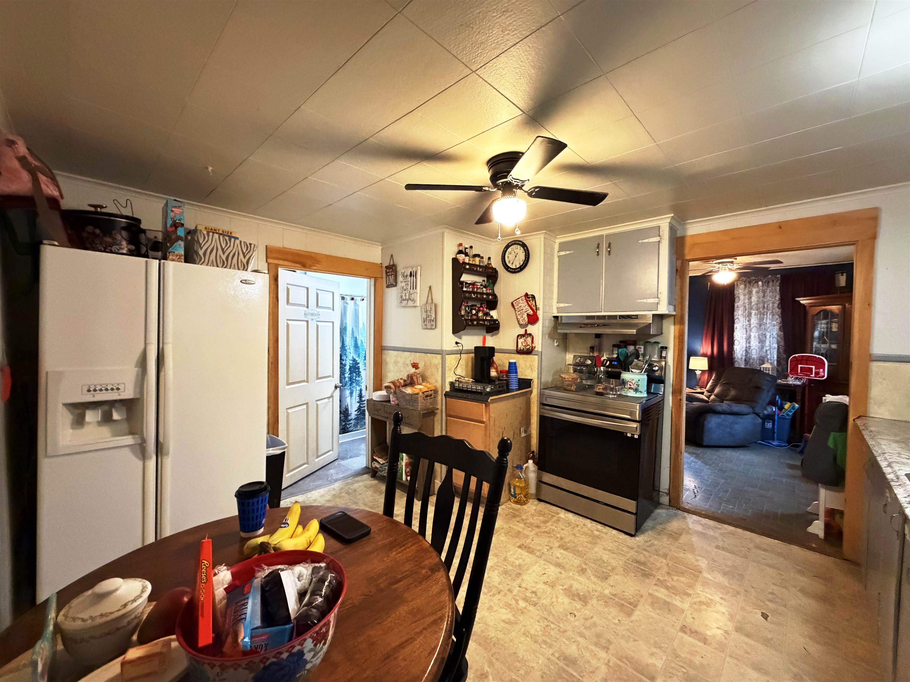 64 Washington Street Littleton, NH 03561 - Photo 13 of 44