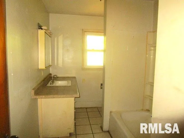 $60,100 | 602 West 3rd Street, Delavan, IL 61734