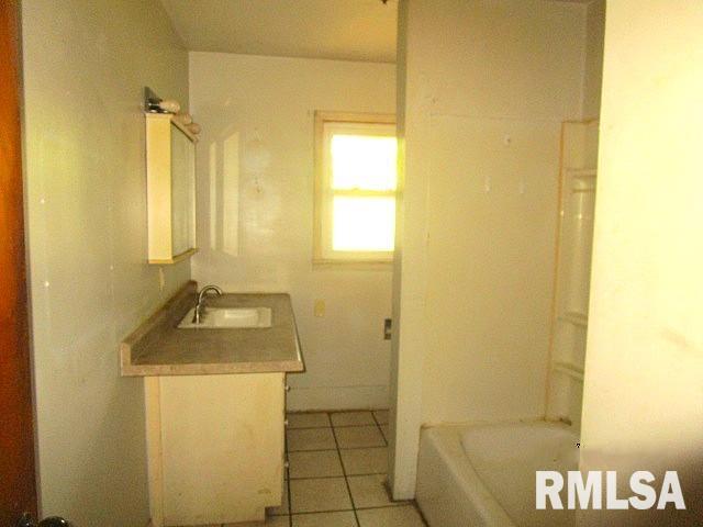 602 West 3rd Street Delavan, IL 61734 - Photo 12 of 16