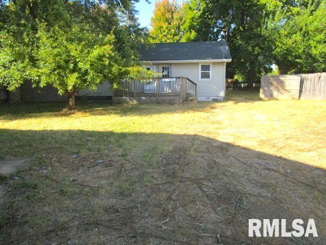 602 West 3rd Street Delavan, IL 61734 - Photo 4 of 16