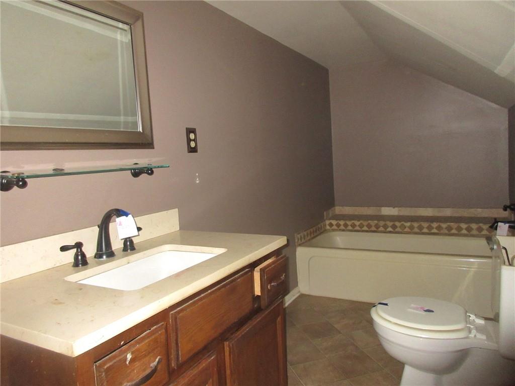 746 Hunters Ridge Road Mount Morris, PA 15349 - Photo 12 of 29