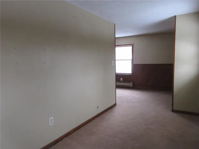 a view of empty room with window