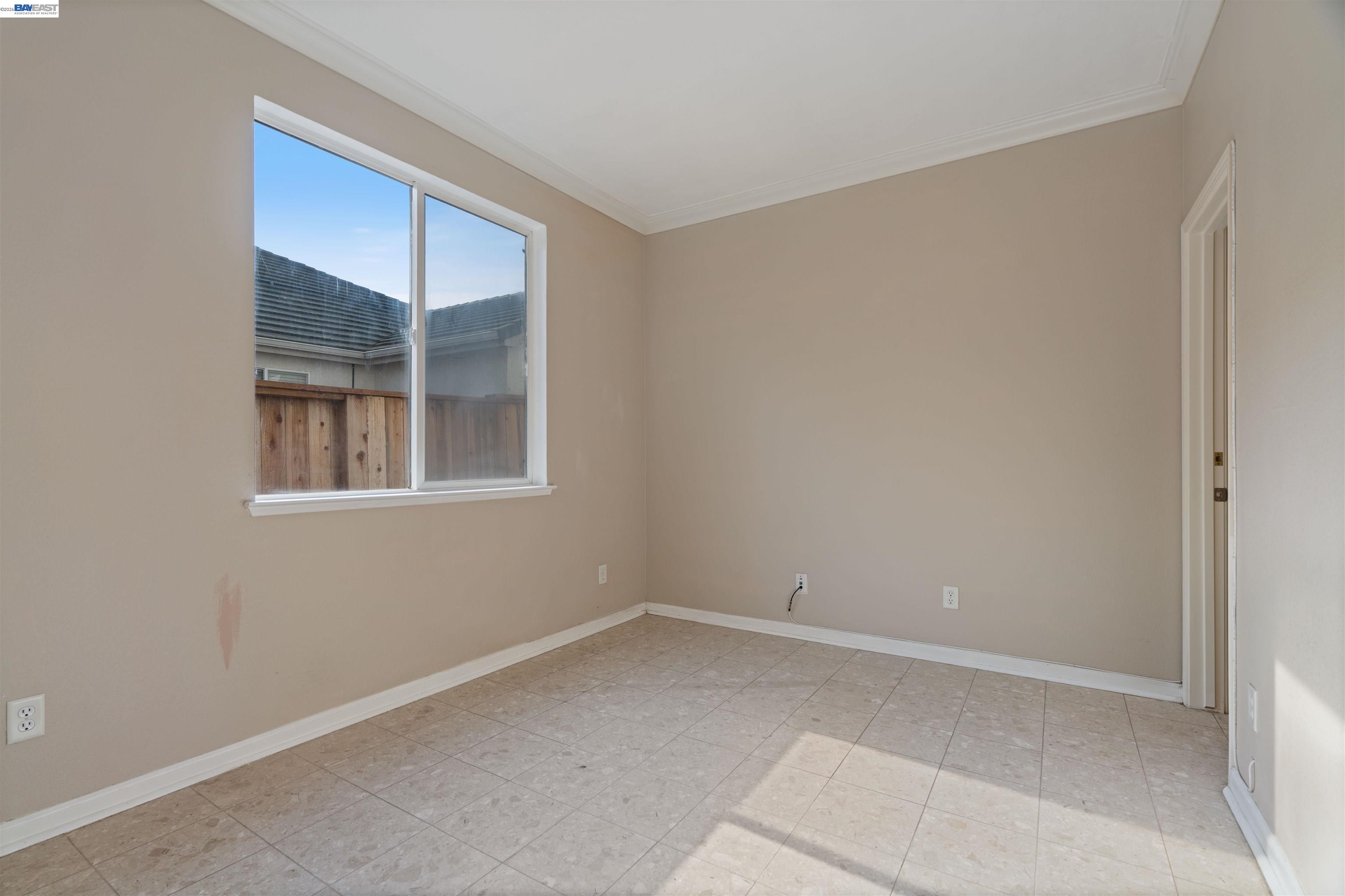 4925 Bay View Circle Stockton, CA 95219 - Photo 14 of 47 an empty room with a window