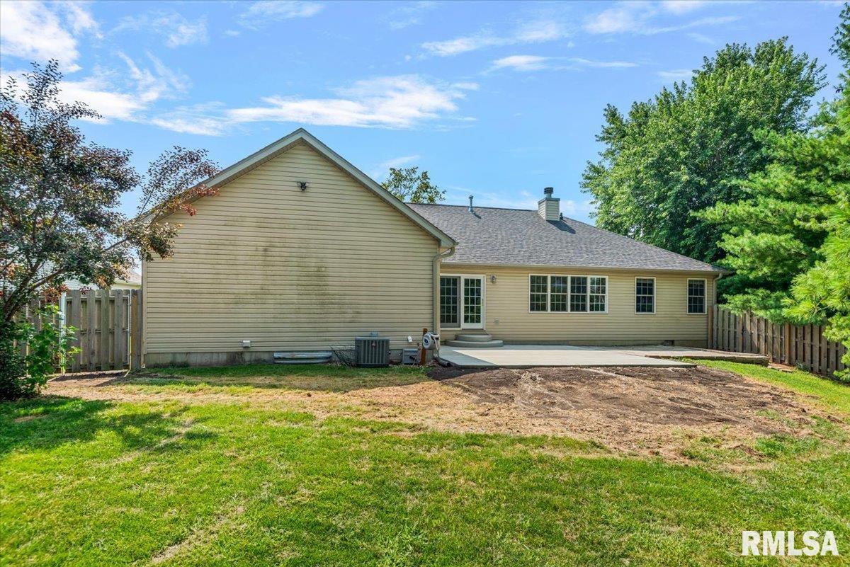 209 Huntington Road Chatham, IL 62629 - Photo 44 of 51