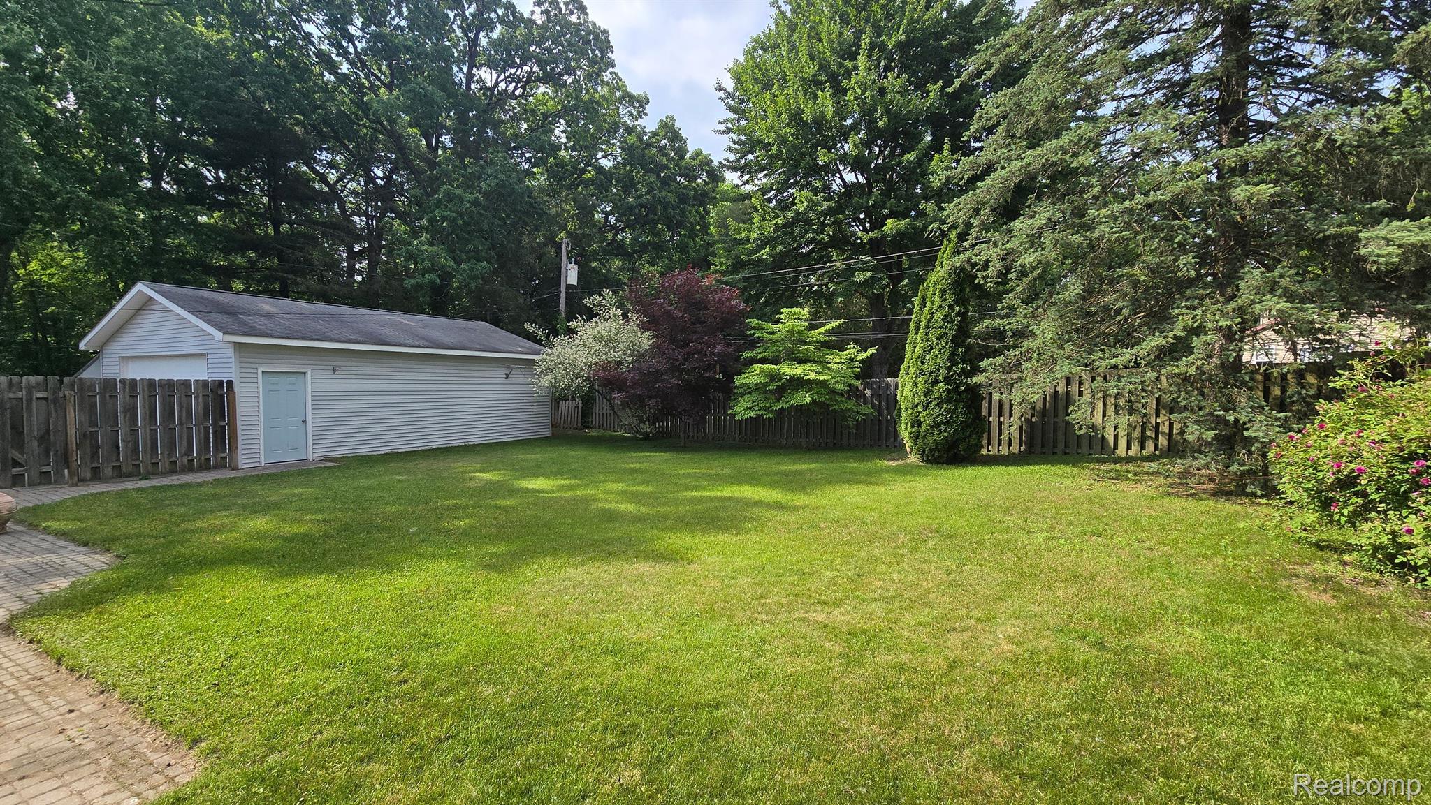 2528 Mueller Road Lake Orion, MI 48359 - Photo 22 of 24