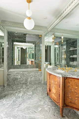 $6,800,000 | 910 5th Avenue, Unit 11BC | Lenox Hill