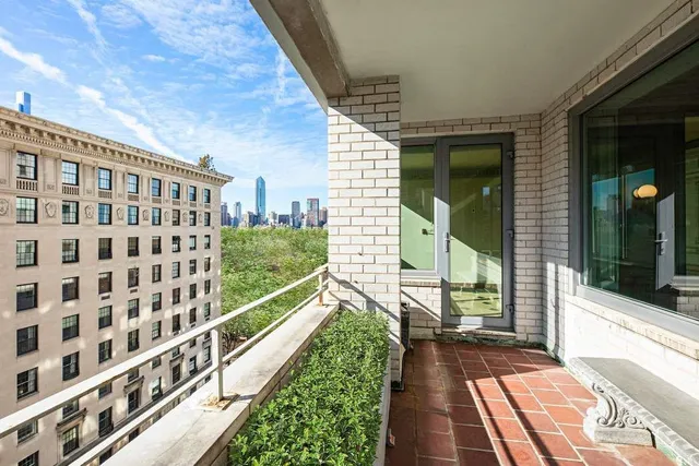 $6,800,000 | 910 5th Avenue, Unit 11BC | Lenox Hill