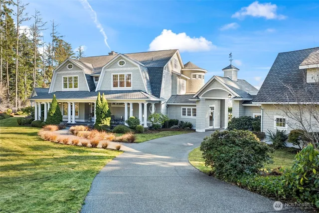 $4,800,000 | 7104 East Grapeview Loop Road, Allyn, WA 98524