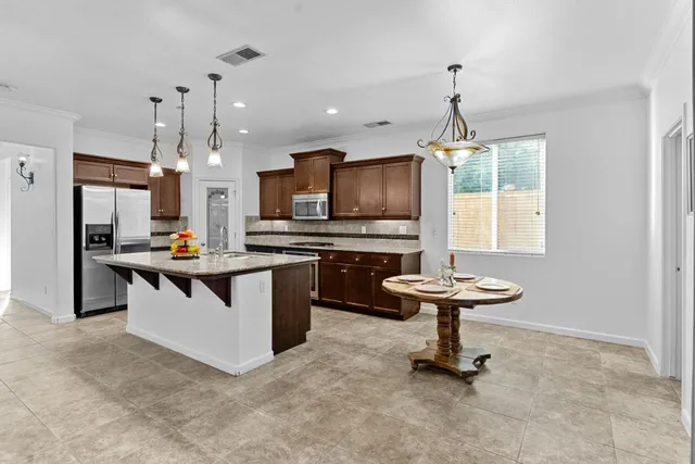 $545,000 | 603 Kaweah Avenue, Clovis, CA 93619