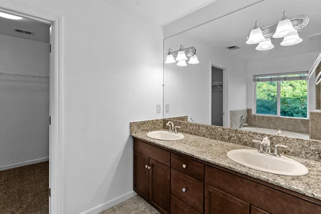 $545,000 | 603 Kaweah Avenue, Clovis, CA 93619