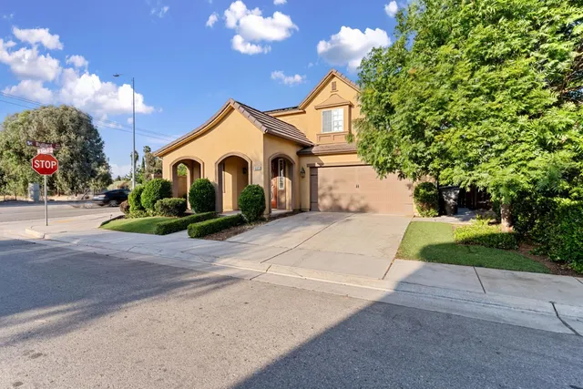 $545,000 | 603 Kaweah Avenue, Clovis, CA 93619