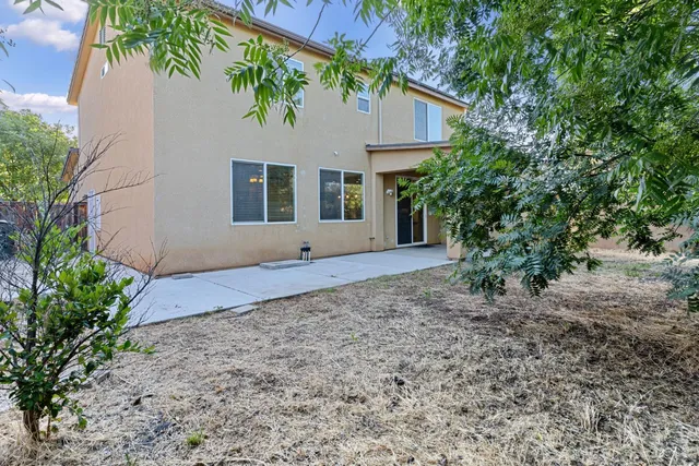 $545,000 | 603 Kaweah Avenue, Clovis, CA 93619