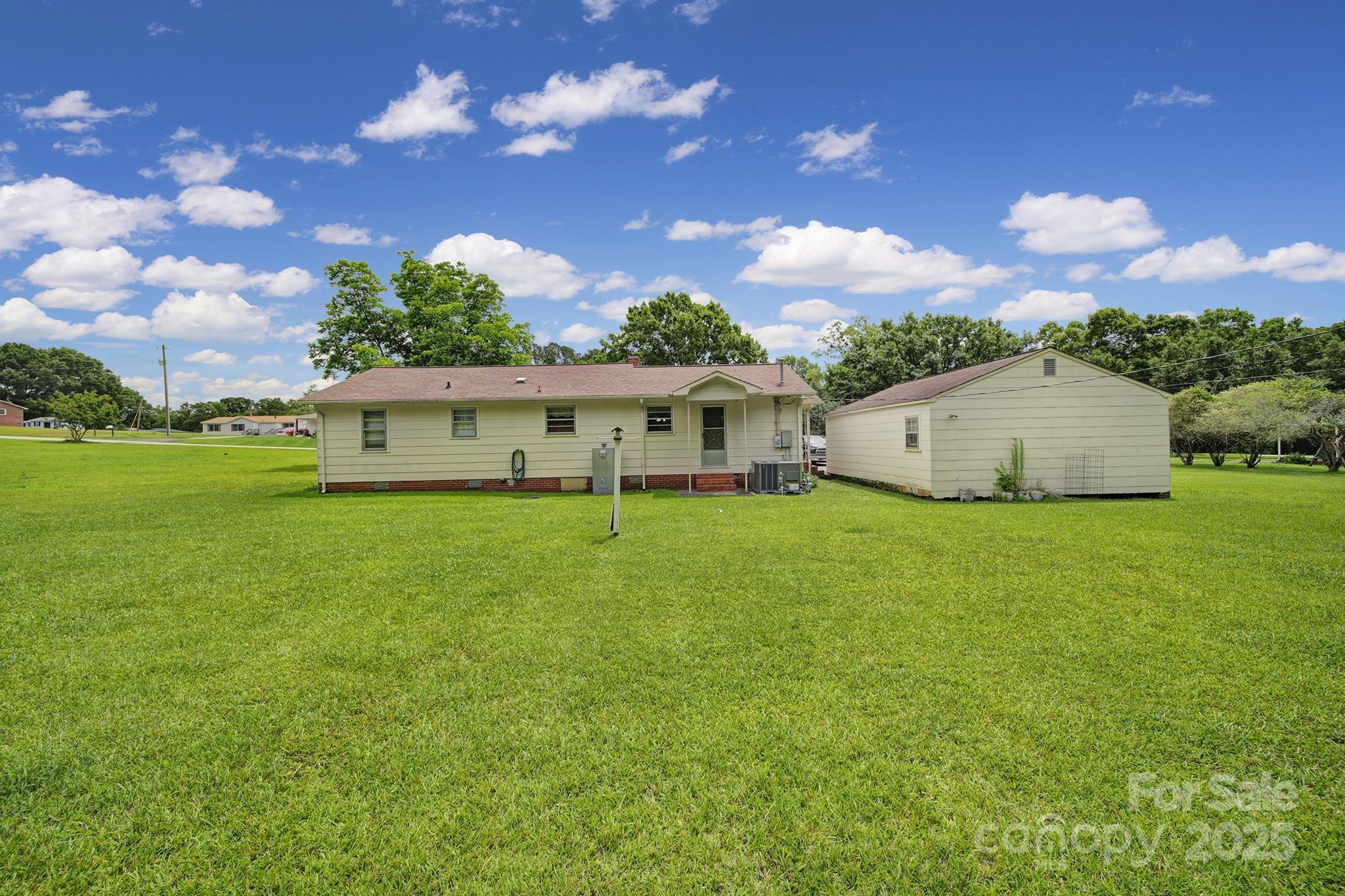 2084 State Rd S-29-253 Lancaster, SC 29720 - Photo 4 of 23 Gallery Image 4