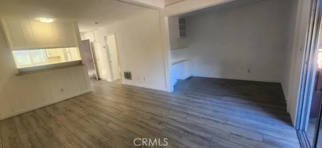 $1,695 | 1040 West MacArthur Boulevard, Unit 20, Santa Ana, CA 92707