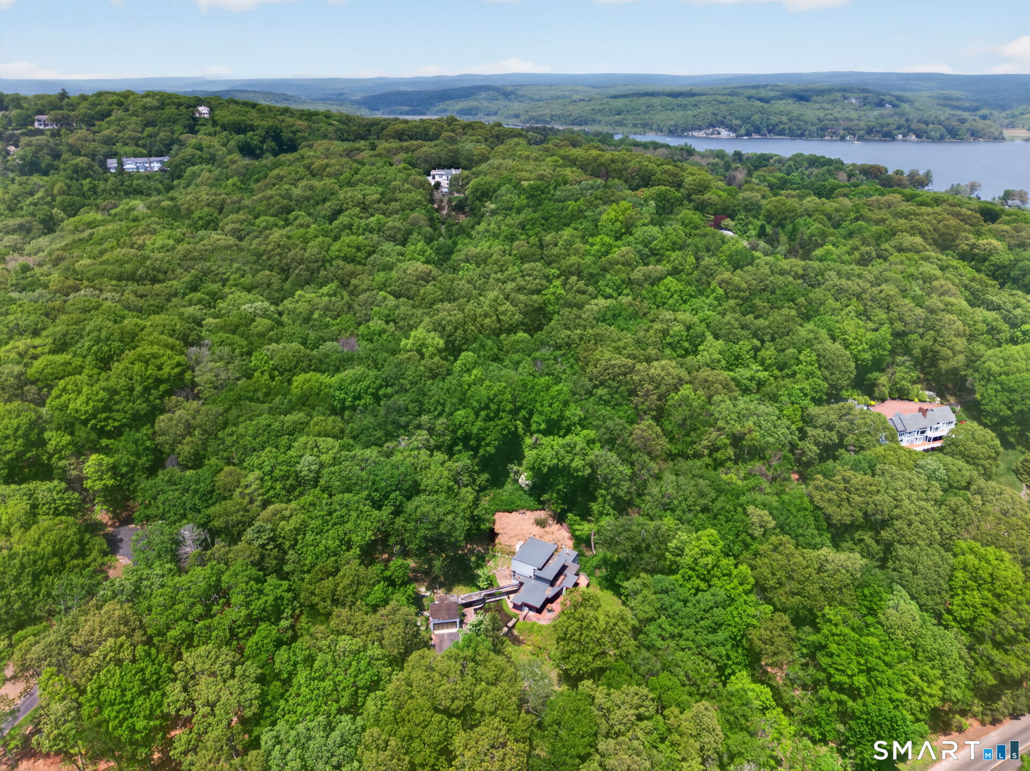 112 River Road Essex, CT 06426 - Photo 9 of 40