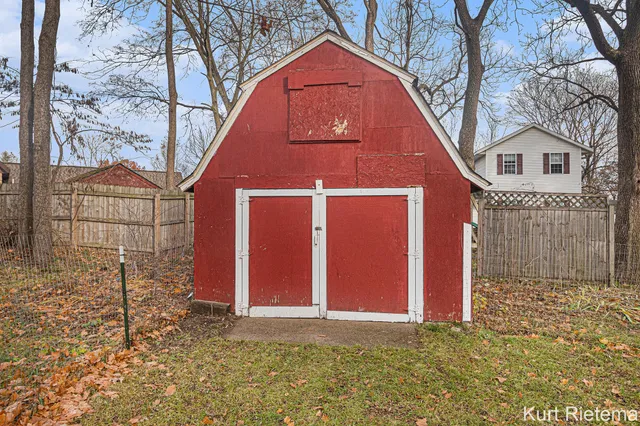 $199,900 | 1841 Teepee Trail, Allegan, MI 49010