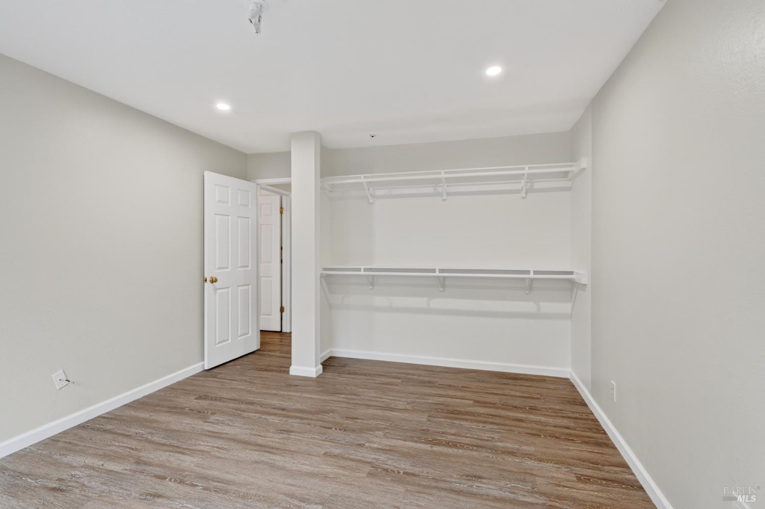 260 Los Alamos Road Santa Rosa, CA 95409 - Photo 10 of 33