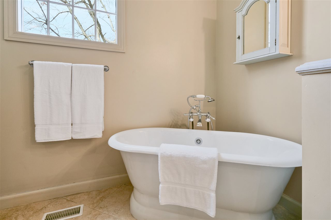 12421 Burning Tree Road Fort Wayne, IN 46845 - Photo 23 of 36 Gallery Image 23