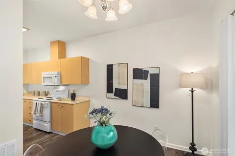 $515,000 | 14723 1st Lane Northeast, Unit 102, Duvall, WA 98019