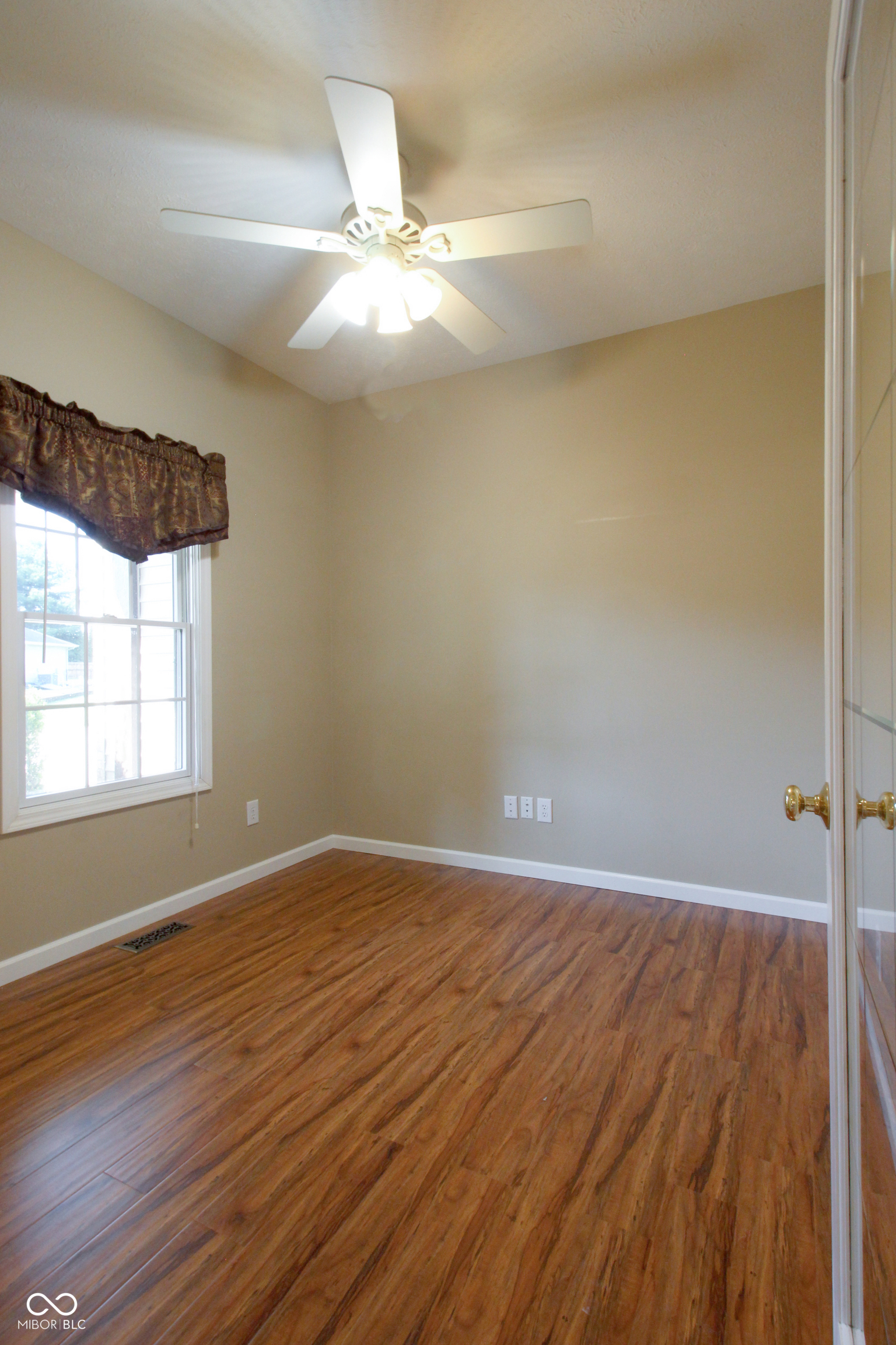 5140 Bull Run Columbus, IN 47203 - Photo 7 of 26