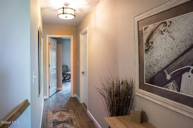 $2,300 | 166 Jefferson Street, Unit 4, Saratoga Springs, NY 12866