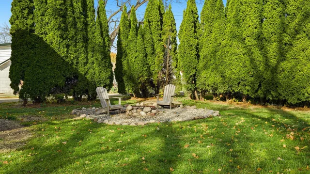 $159,900 | 37 5th Street Southeast, Wells, MN 56097