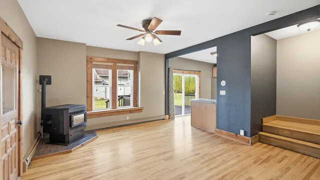 $159,900 | 37 5th Street Southeast, Wells, MN 56097