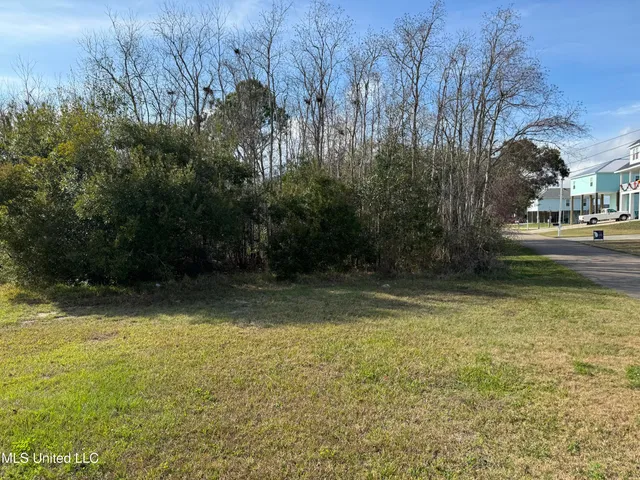 $89,900 | 125 Edith Drive, Bay St. Louis, MS 39520