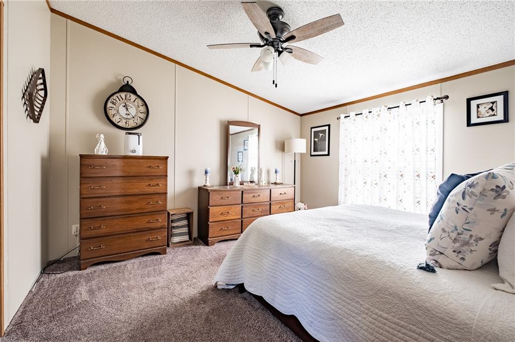 4636 Autumn Ridge Drive Columbus, IN 47203 - Photo 11 of 27 Gallery Image 11