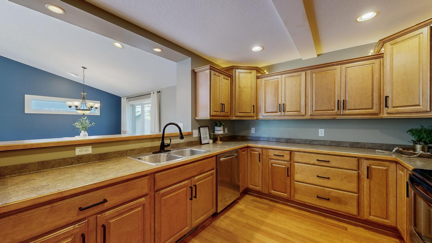 3524 Bridgeview Drive Southeast Rochester, MN 55904 - Photo 13 of 49 Gallery Image 13