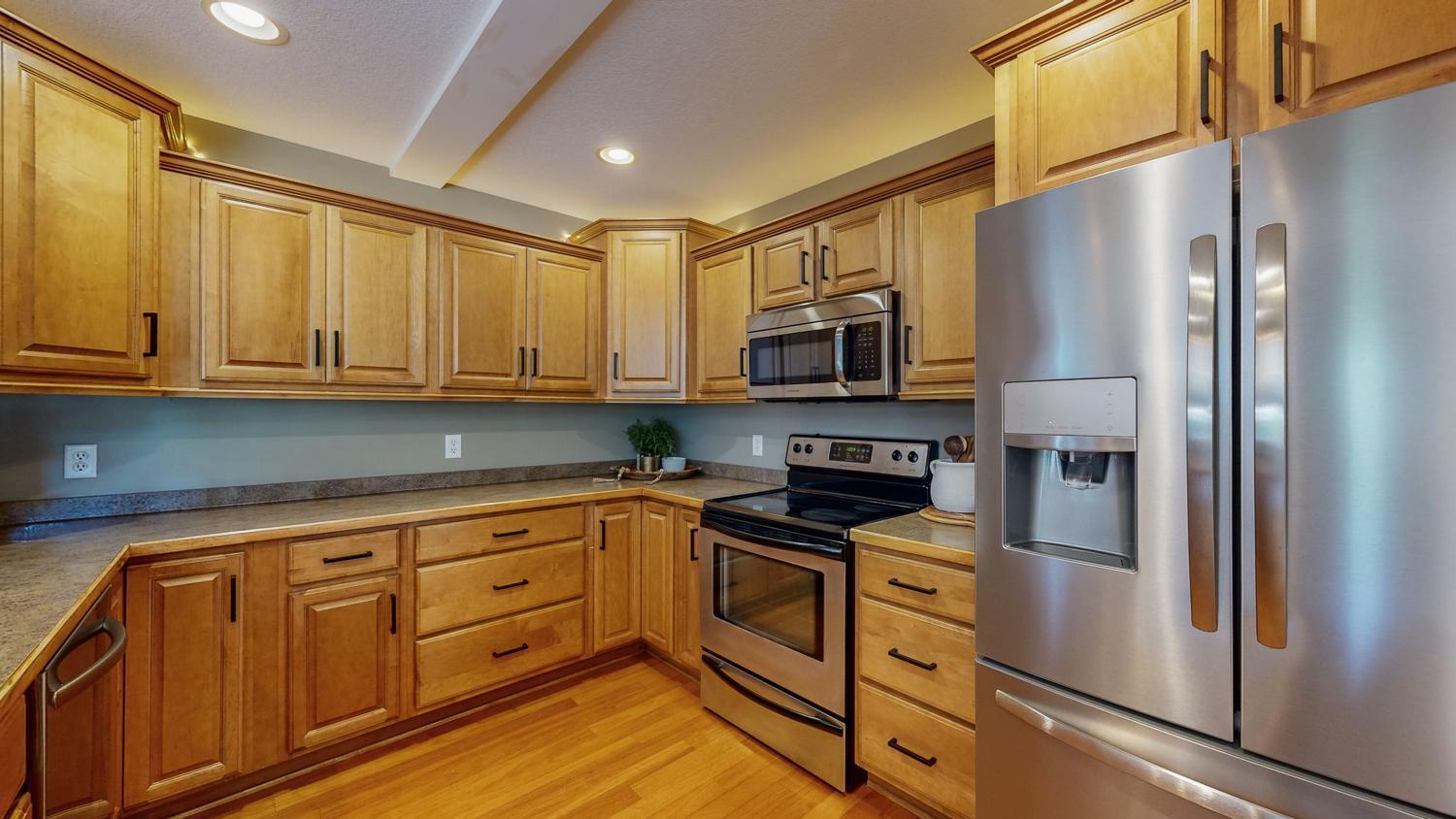 3524 Bridgeview Drive Southeast Rochester, MN 55904 - Photo 14 of 49 Gallery Image 14